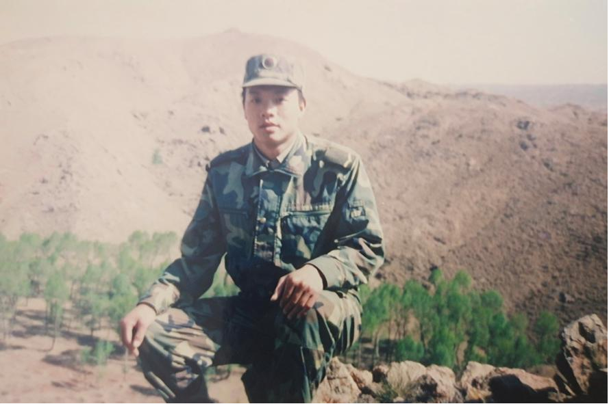 湖南郴州:退役军人勇救翻车落水人员(图2) 湖南郴州:退役军人勇救翻车落水人员(图2)