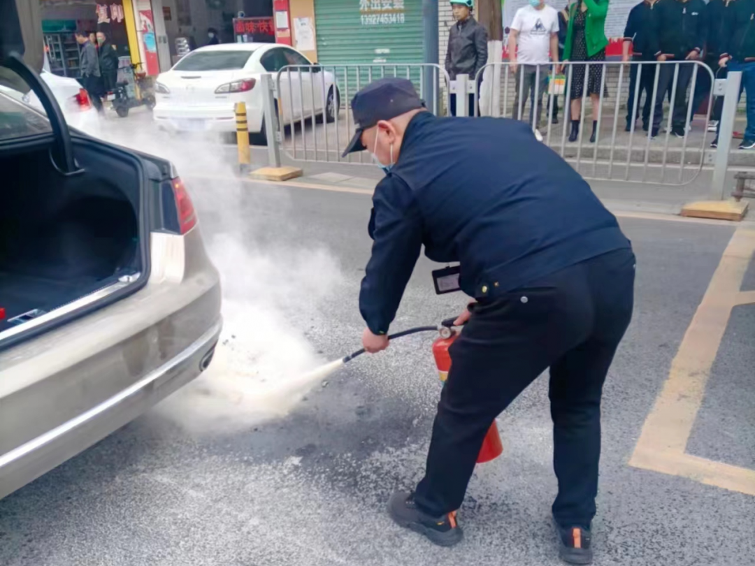 点赞!龙岗退役军人紧急灭火救人(图5) 图片