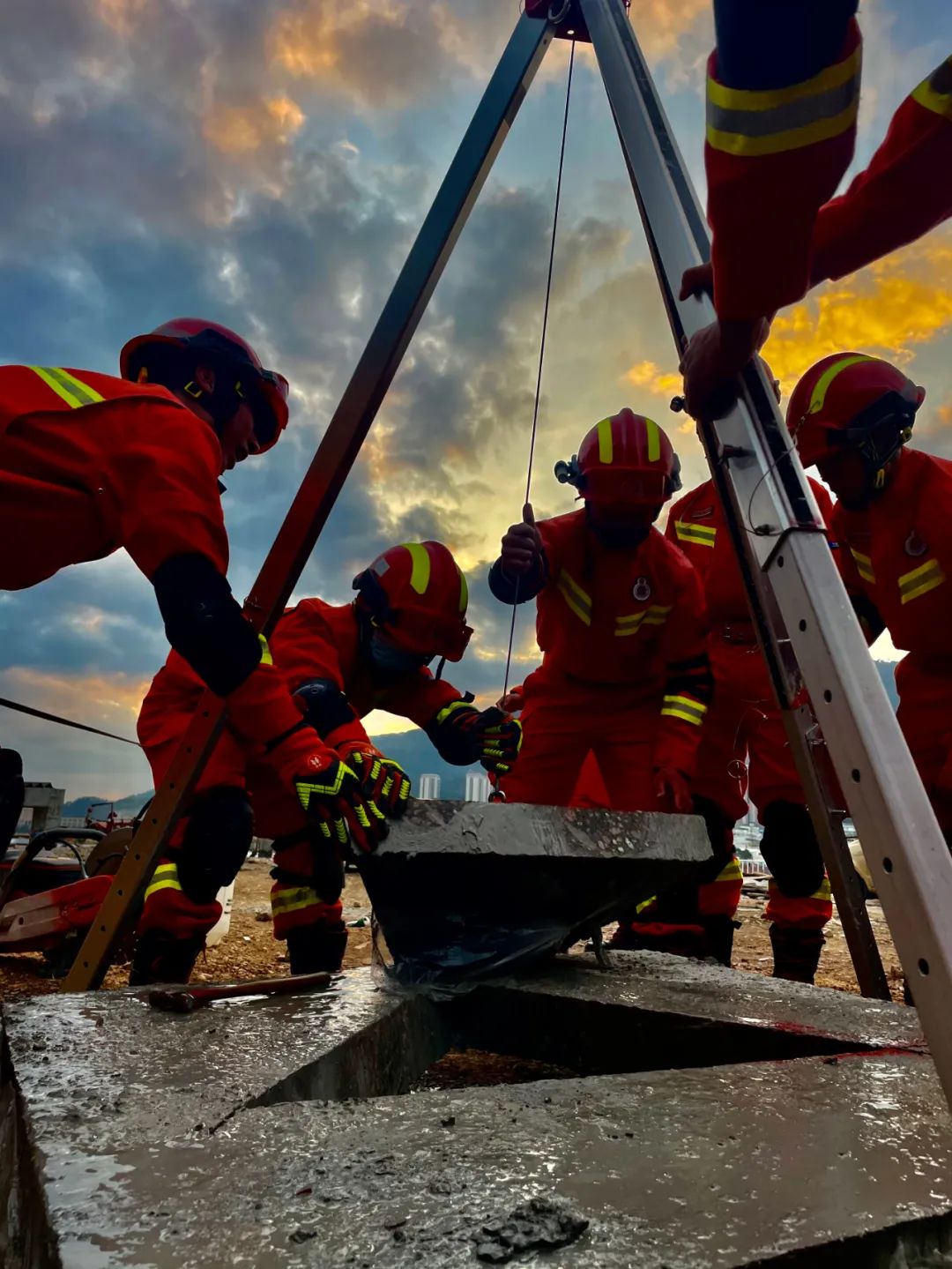 既然选择奉献,就要一生无悔(图3) 既然选择奉献,就要一生无悔(图3)