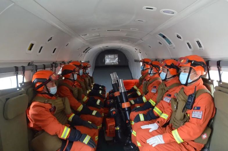 他说:“巡护中没有发现火情,一切都值得!”(图2) 他说:“巡护中没有发现火情,一切都值得!”(图2)