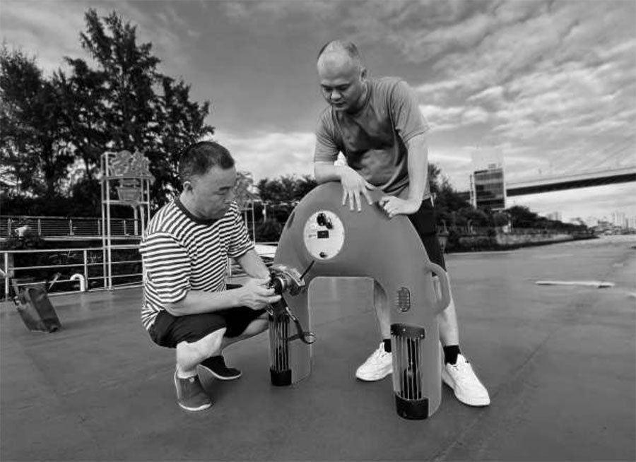 “尖兵队长”潘哲宏:只要群众需要,我们随时“出征”(图1) “尖兵队长”潘哲宏:只要群众需要,我们随时“出征”(图1)