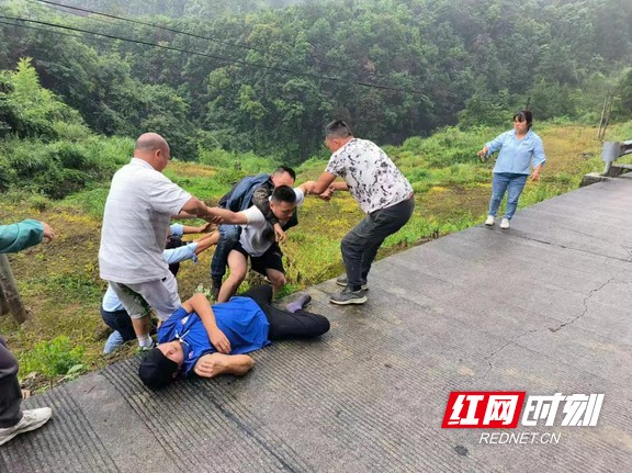 2.marked.jpg 2.marked.jpg