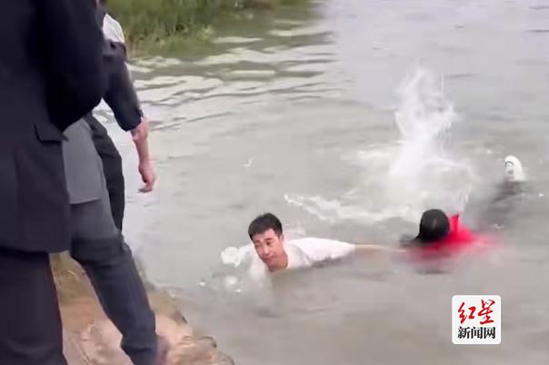 退役军人唐睿勇救落水女子 凡人善举诠释人间大爱(图2) 退役军人唐睿勇救落水女子 凡人善举诠释人间大爱(图2)