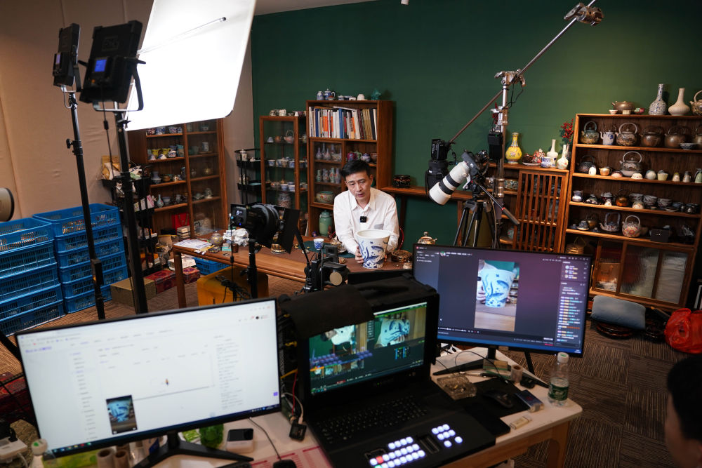 “推动经济实现质的有效提升和量的合理增长”——以习近平同志为核心的党中央引领2023年中国经济高质量发展扎实推进(图11) “推动经济实现质的有效提升和量的合理增长”——以习近平同志为核心的党中央引领2023年中国经济高质量发展扎实推进(图11)