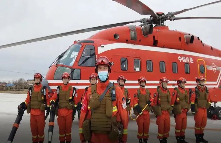 他说:“巡护中没有发现火情,一切都值得!”(图7) 他说:“巡护中没有发现火情,一切都值得!”(图7)