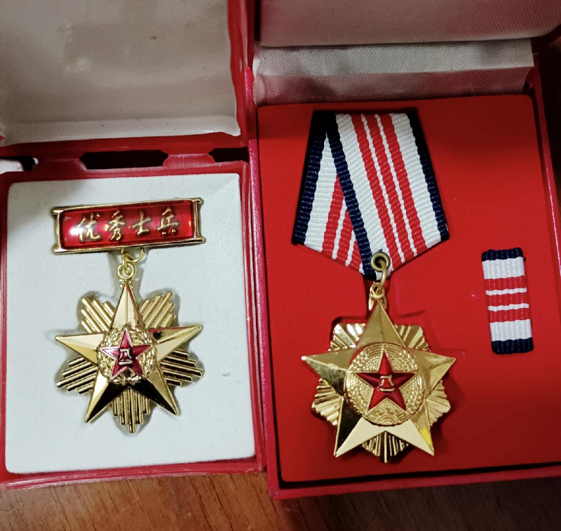 5℃跳江救人,火上热搜的他,是咱退役军人!(图3) 20220224.3.png