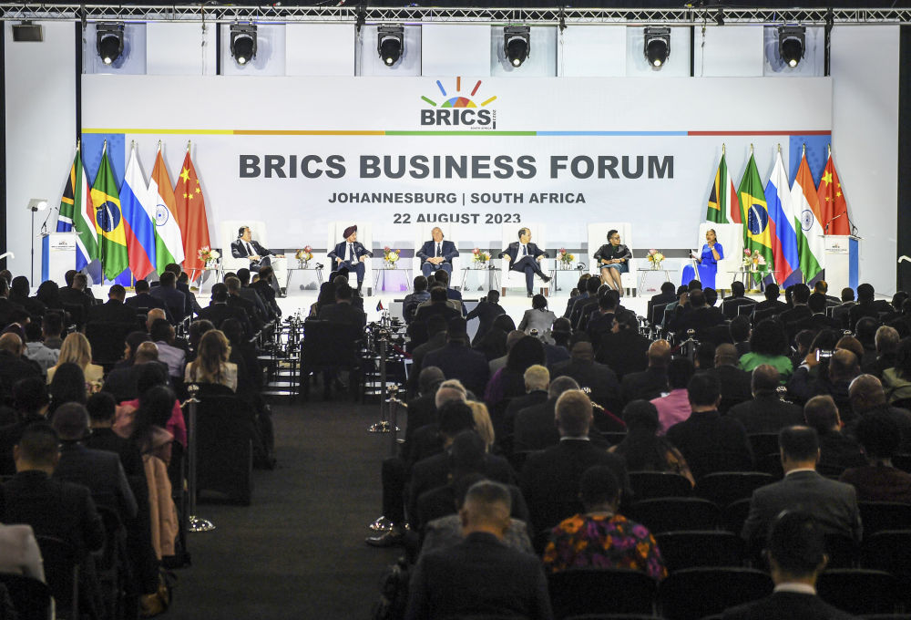 携手向着未来前进——感悟习近平主席两场历史性演讲的时代意义(图7) 携手向着未来前进——感悟习近平主席两场历史性演讲的时代意义(图7)