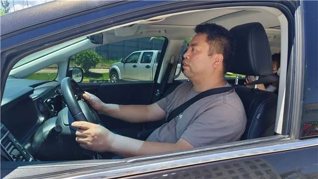 危急时刻挺身而出!梁平退伍军人刘啟洪勇救轻生女子!(图2) 图片