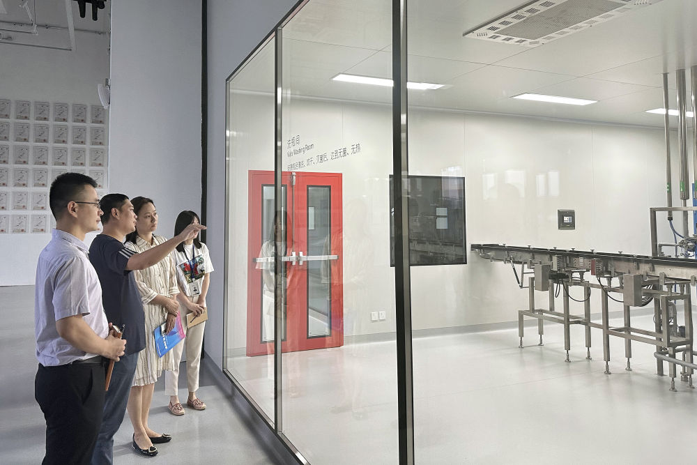 凝心铸魂担使命 奋楫扬帆新征程——全党深入开展学习贯彻习近平新时代中国特色社会主义思想主题教育综述(图10)
