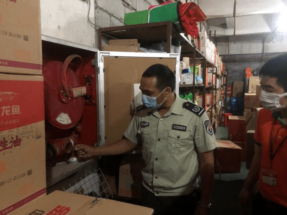 从救人于危难到防患于未“燃”,他诠释了什么是“退役不褪色”(图2) 从救人于危难到防患于未“燃”,他诠释了什么是“退役不褪色”(图2)