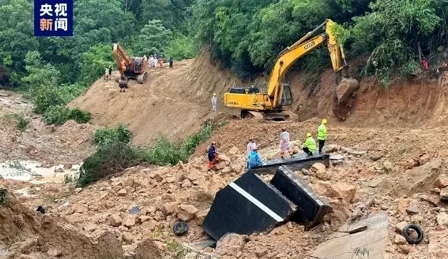 640.webp (36).jpg 梅大高速上的退役军人身影(图1)