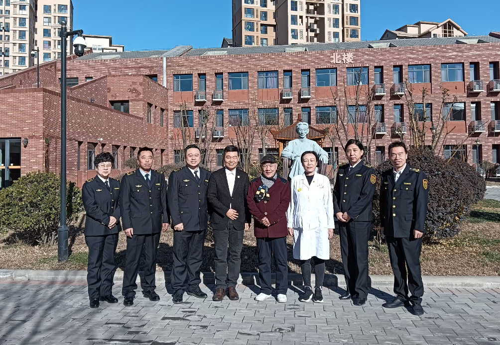 国际应急救援中心天津志愿者总队走进马三立养老院公益行