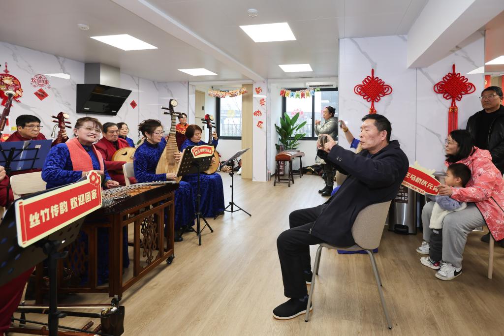 唱响新时代劳动者奋斗之歌(图3) 唱响新时代劳动者奋斗之歌(图3)