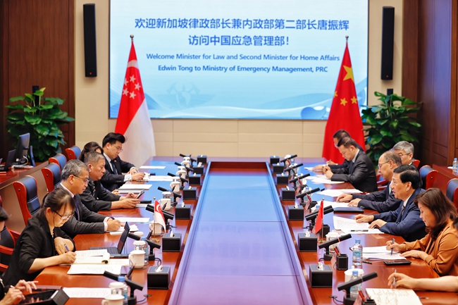 王祥喜会见新加坡律政部长兼 内政部第二部长唐振辉(图1) 王祥喜会见新加坡律政部长兼 内政部第二部长唐振辉(图1)