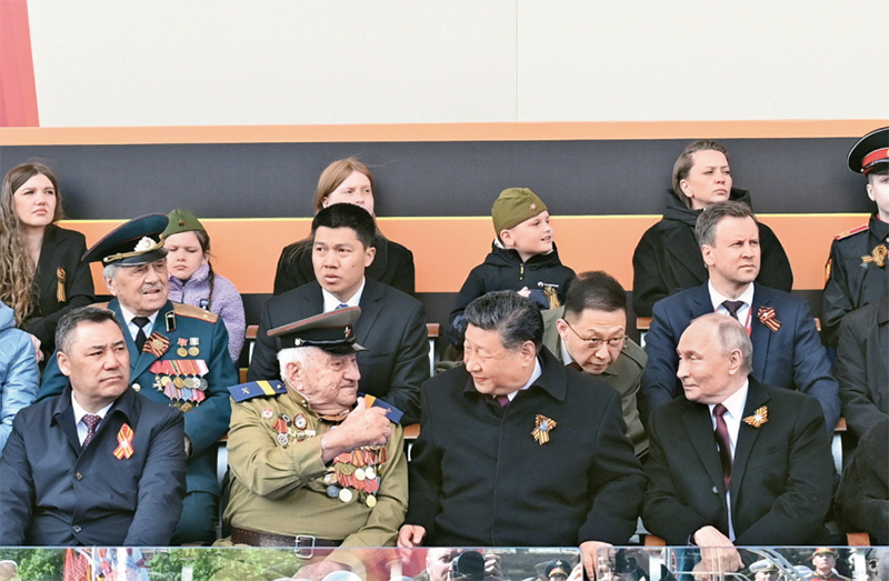 弘扬伟大抗战精神,向着中华民族伟大复兴的光辉彼岸奋勇前进(图6) 弘扬伟大抗战精神,向着中华民族伟大复兴的光辉彼岸奋勇前进(图6)