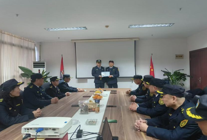 屏幕快照 2025-11-21 19.56.07.png